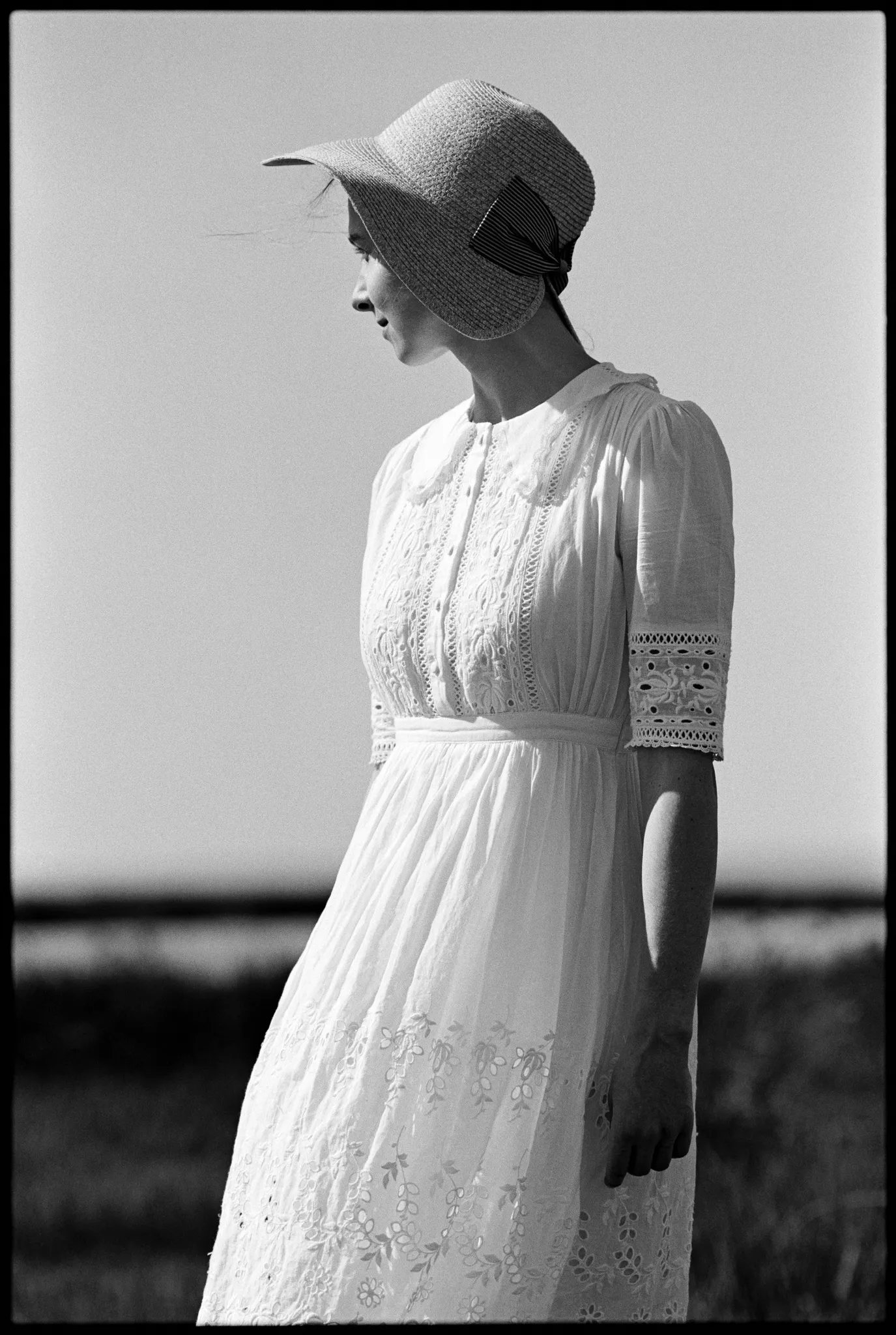 Frédéric Lavilotte-Rolle Photographe Bordeaux | Blog post: Falbalas | Éditorial pour la chapellerie Falbalas Saint Junien, 2021. Photographie argentique.