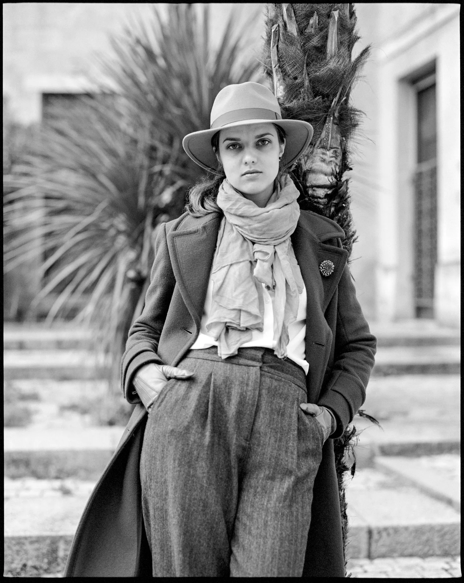 Frédéric Lavilotte-Rolle Photographe Bordeaux | Blog post: Alexandra | Éditorial pour la chapellerie Falbalas Saint Junien, 2020. Photographie argentique, moyen format.