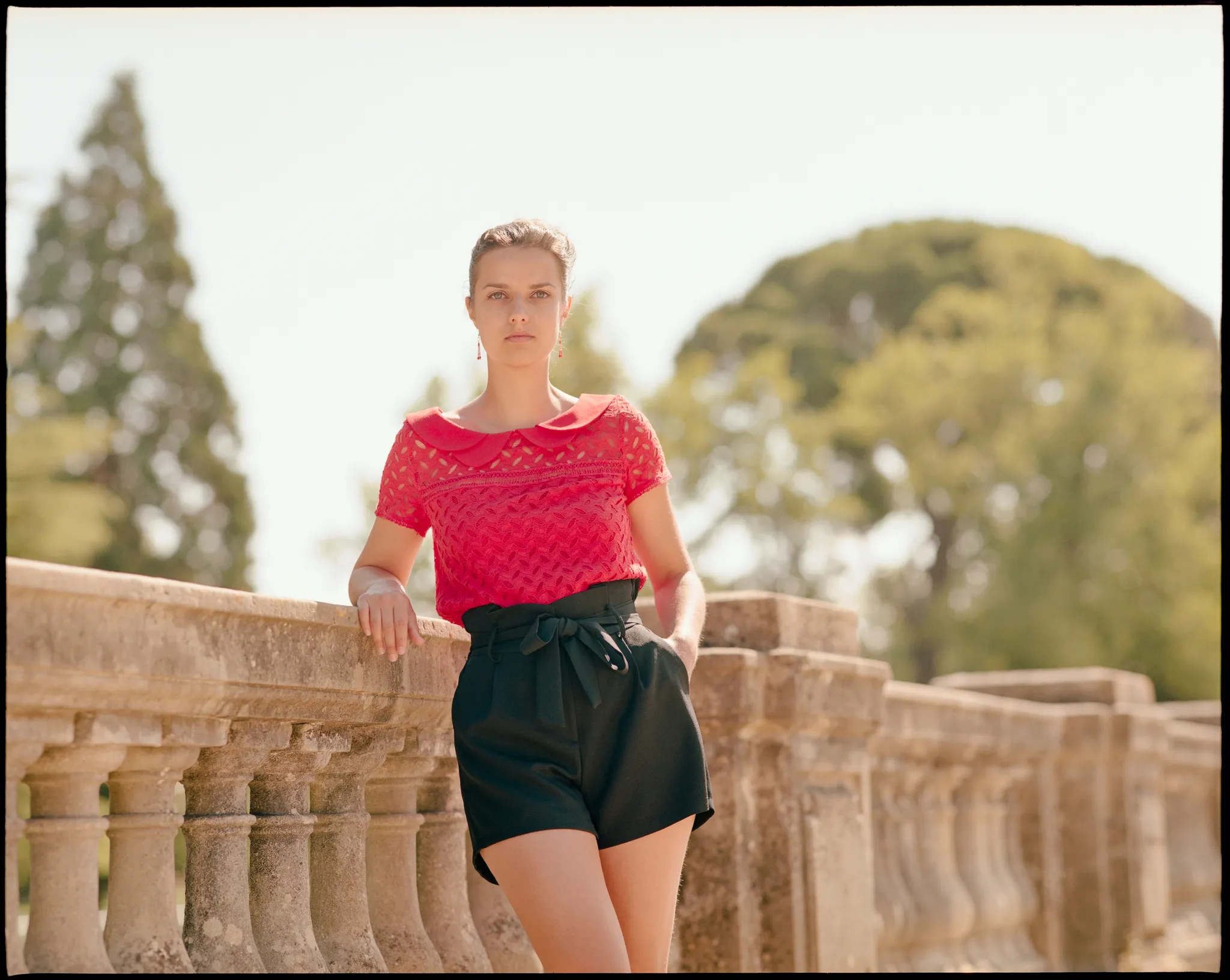 Frédéric Lavilotte-Rolle Photographe Bordeaux | Blog post: Alexandra | Portrait, 2018. Photographie argentique, moyen format.