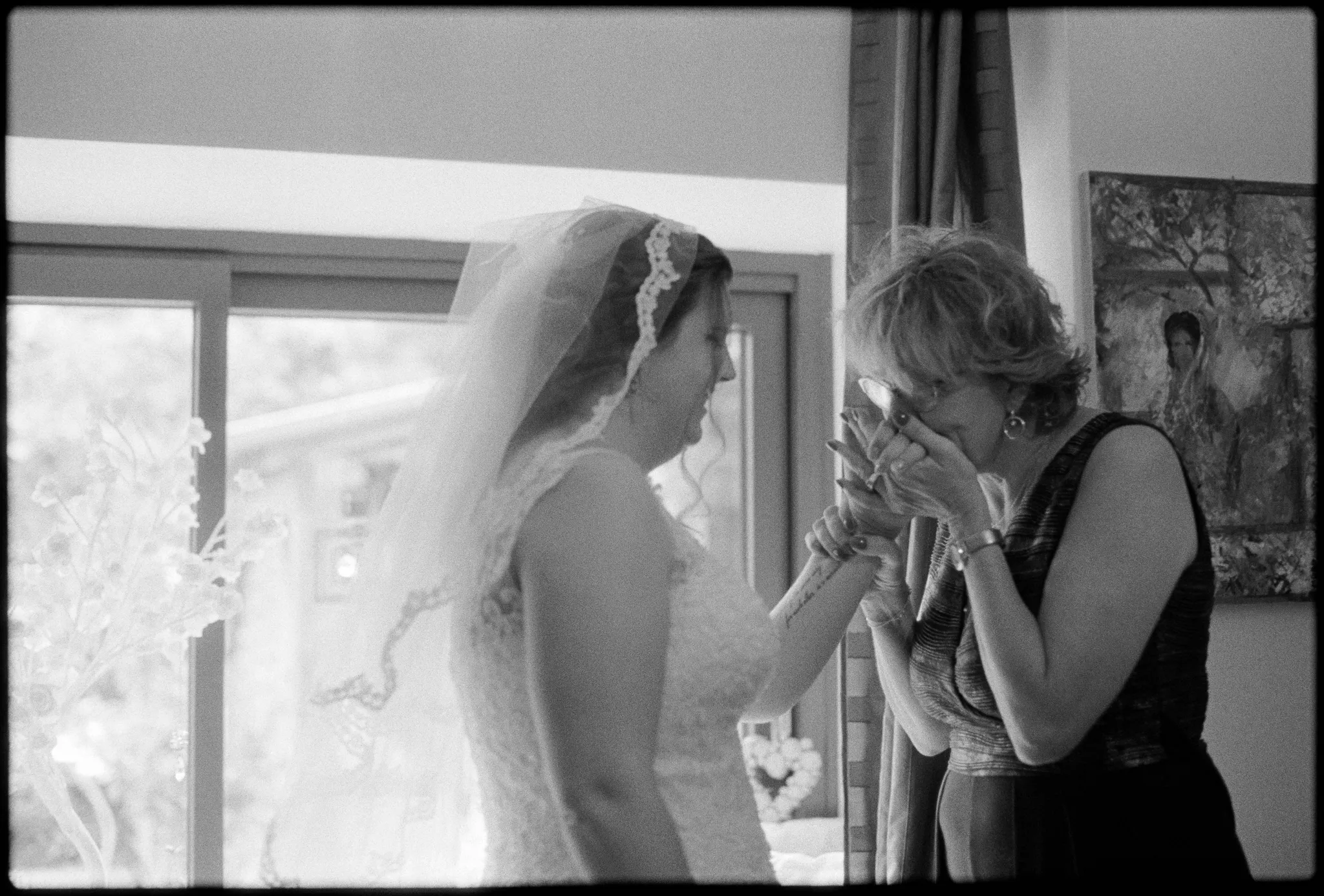Frédéric Lavilotte-Rolle Photographe Bordeaux | Portfolio: Mariages | Mariage, préparatifs. Photographie argentique.